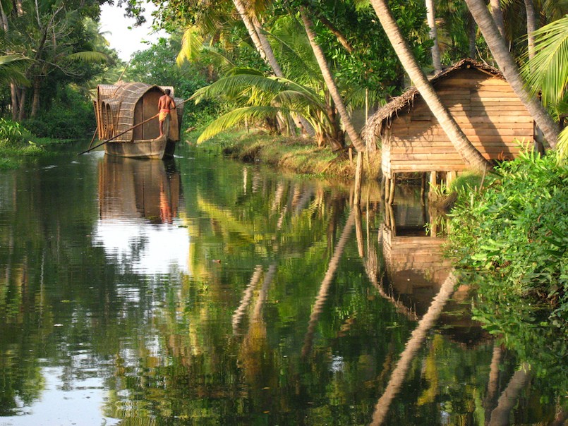 boat on Kerala_coast