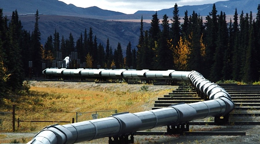 Keystone Pipeline Leak Spills 17,000 Gallons Of Oil Into ...